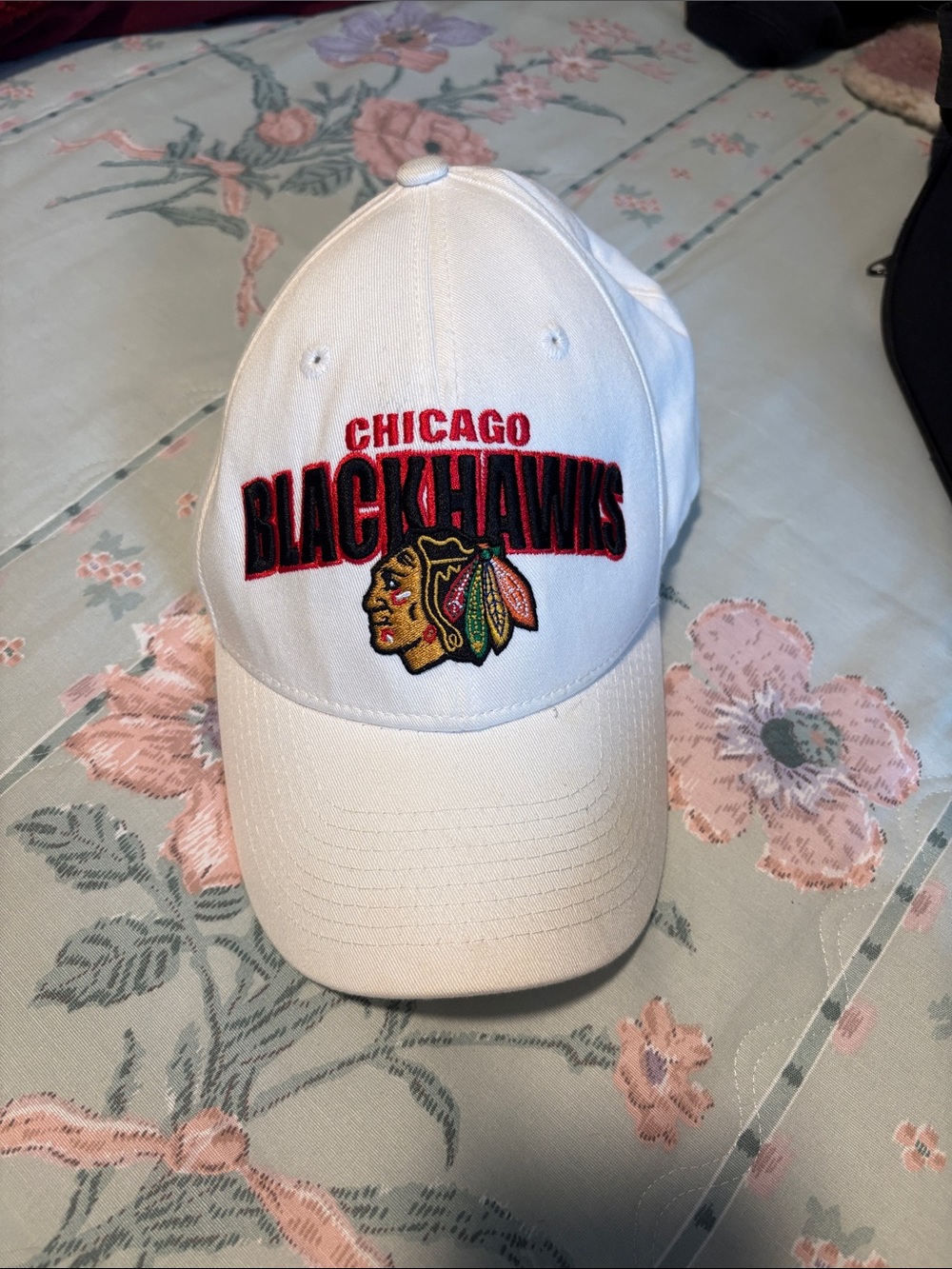 Reebok White Chicago Blackhawks Logo Cap with Red and Black Embroidery